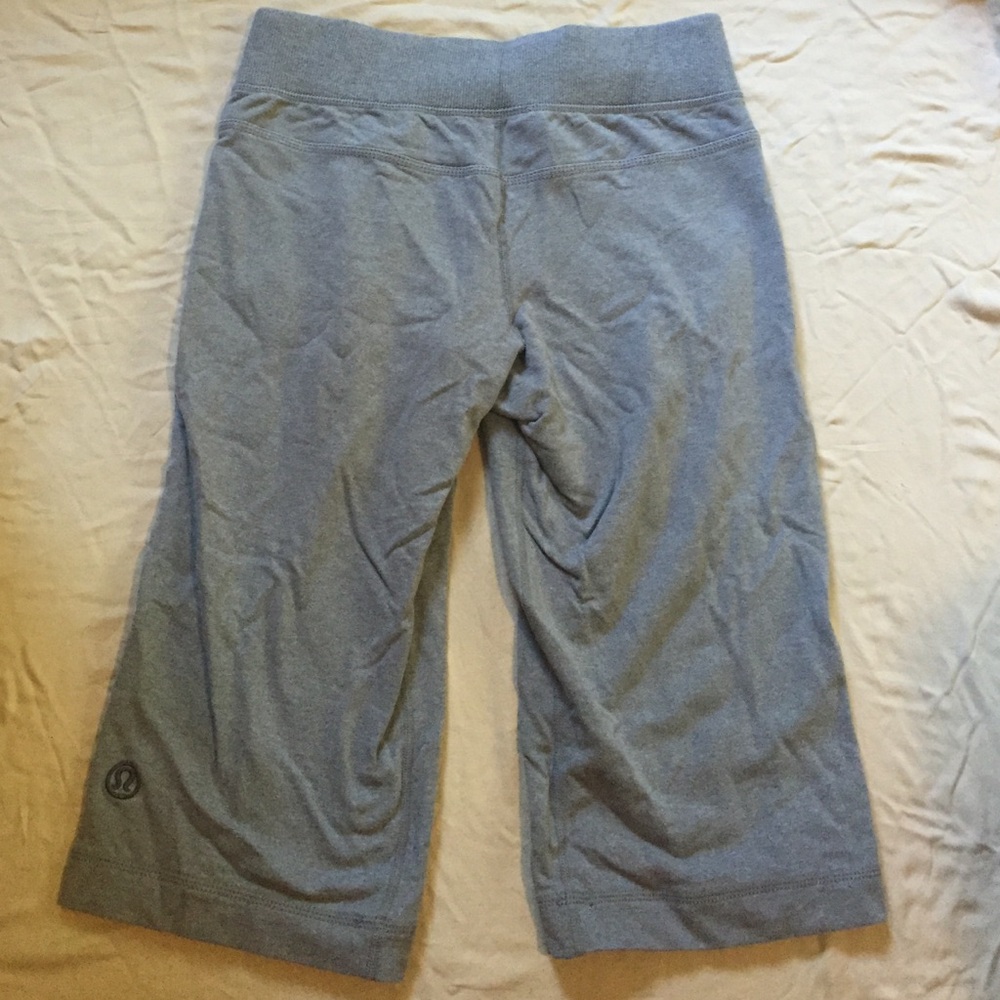 lululemon athletica Gray Cropped Bermuda Shorts - Picture 4 of 6